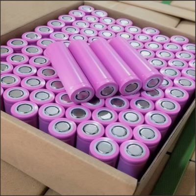 21700 Lithium-Batterie, 3,7 V, Kapazität 5000 mAh, runde Form, starkes Licht für Taschenlampe, Power-Akku für Elektrowerkzeuge